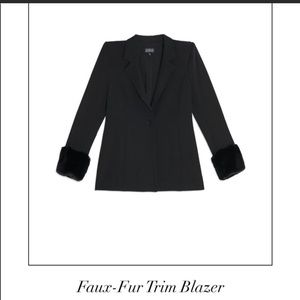 Danielle Bernstein faux fur trim blazer. NWT